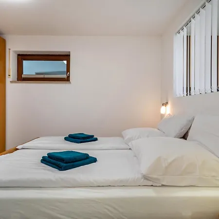 아파트 Gaestehaus Heinemann - Eg3 *